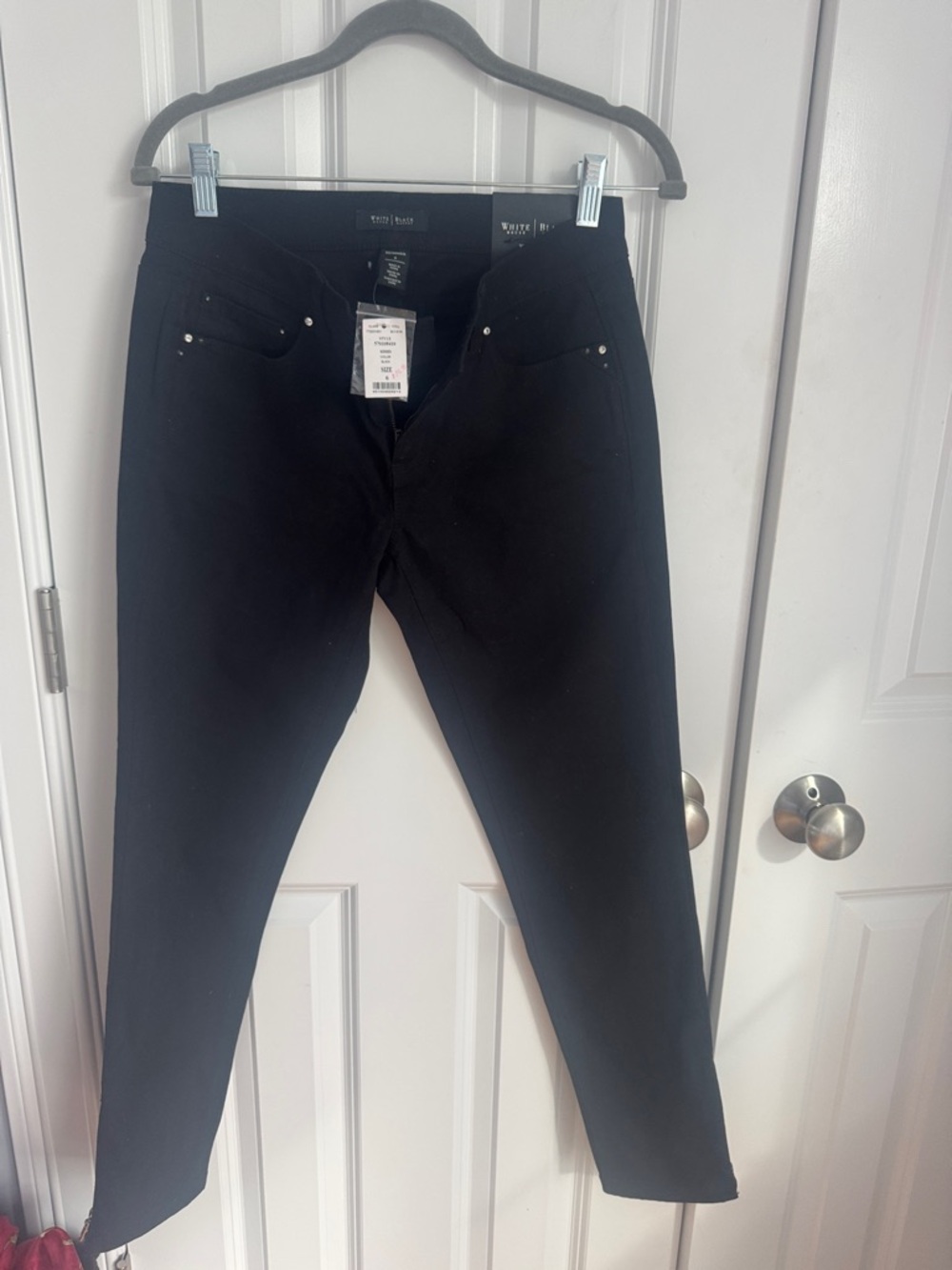 White House Black Market Women's Black Skinny Jeans